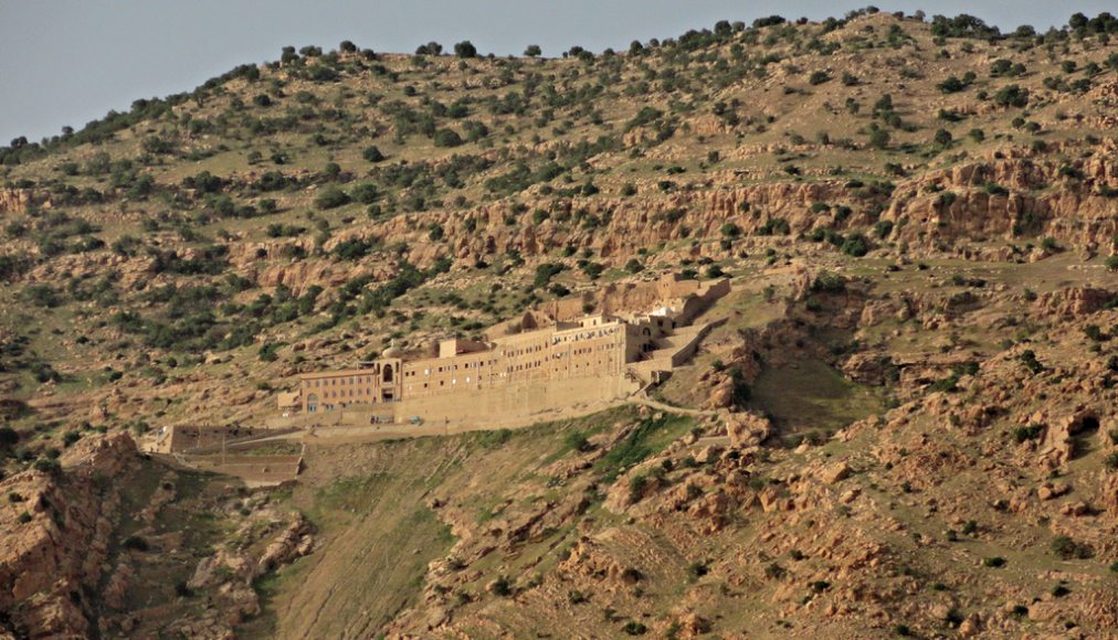 Le monastère syriaque orthodoxe de Mar Matta dans la plaine de Ninive, dans le nord de l'Irak. Le monastère syriaque orthodoxe de Mar Matta dans la plaine de Ninive, dans le nord de l'Irak. / ©kyselak, CC BY-SA 3.0 Wikimedia Commons