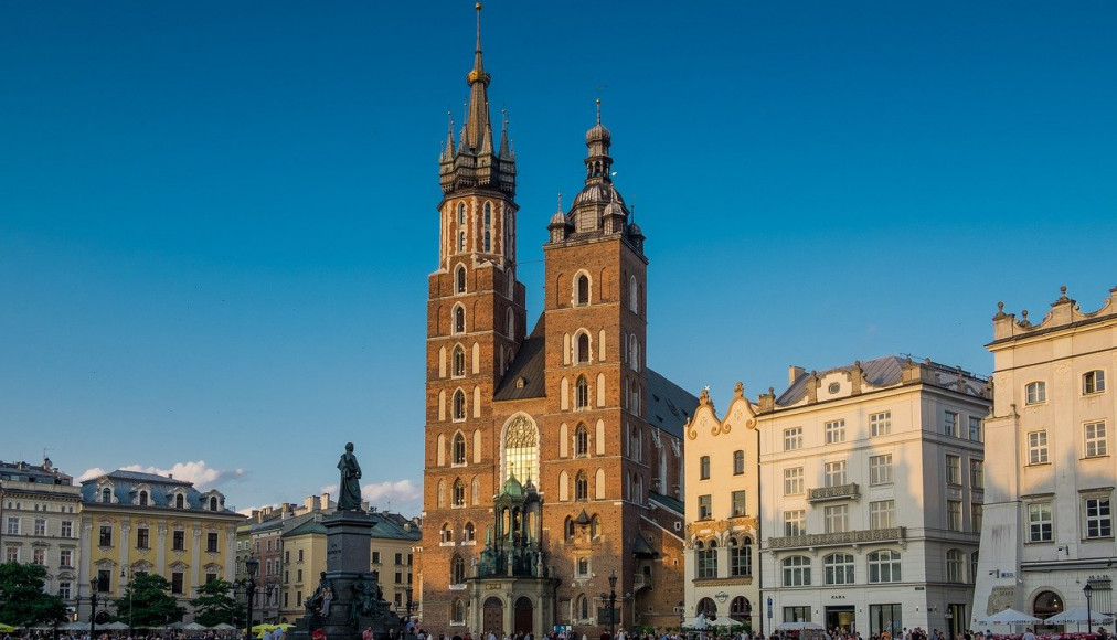 A Cracovie, suivant l'heure à laquelle vous visitez la plus haute tour de la basilique Sainte-Marie, vous tomberez nez à nez avec un trompettiste. A Cracovie, suivant l'heure à laquelle vous visitez la plus haute tour de la basilique Sainte-Marie, vous tomberez nez à nez avec un trompettiste. / © LDD