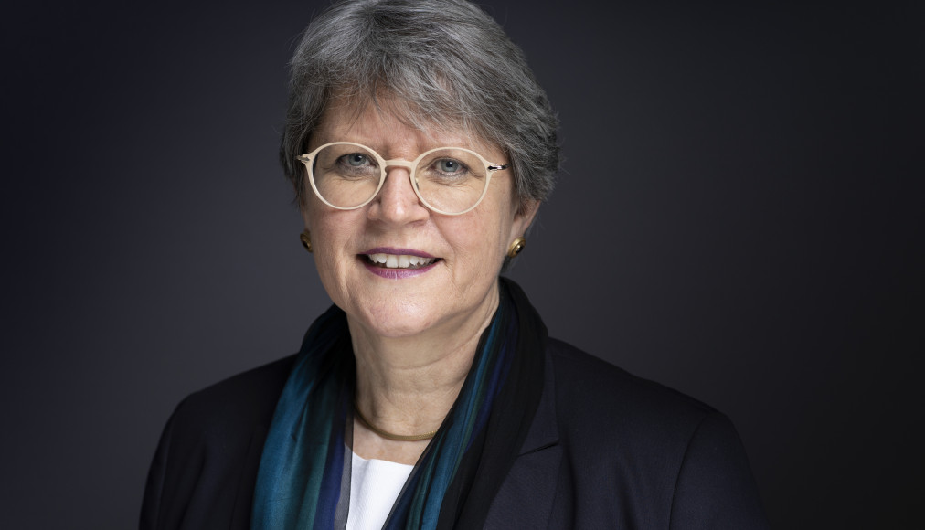 Entre éthique protestante et identité zurichoise, la présidente de l’Eglise évangélique réformée de Suisse Rita Famos réagit à la débâcle de la deuxième banque nationale. Entre éthique protestante et identité zurichoise, la présidente de l’Eglise évangélique réformée de Suisse Rita Famos réagit à la débâcle de la deuxième banque nationale. / Keystone