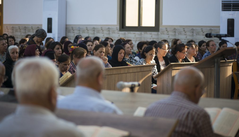 Chrétiens d’Irak à l’Église syriaque catholique à Ankawa, Irak Chrétiens d’Irak à l’Église syriaque catholique à Ankawa, Irak / © iStock