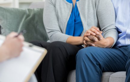 L’écoute pour soigner les relations / ©iStock/SDI Productions
